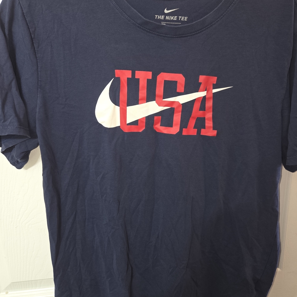 Nike USA Graphic Tee Shirt – Navy Blue – Size M – Dri-Fit